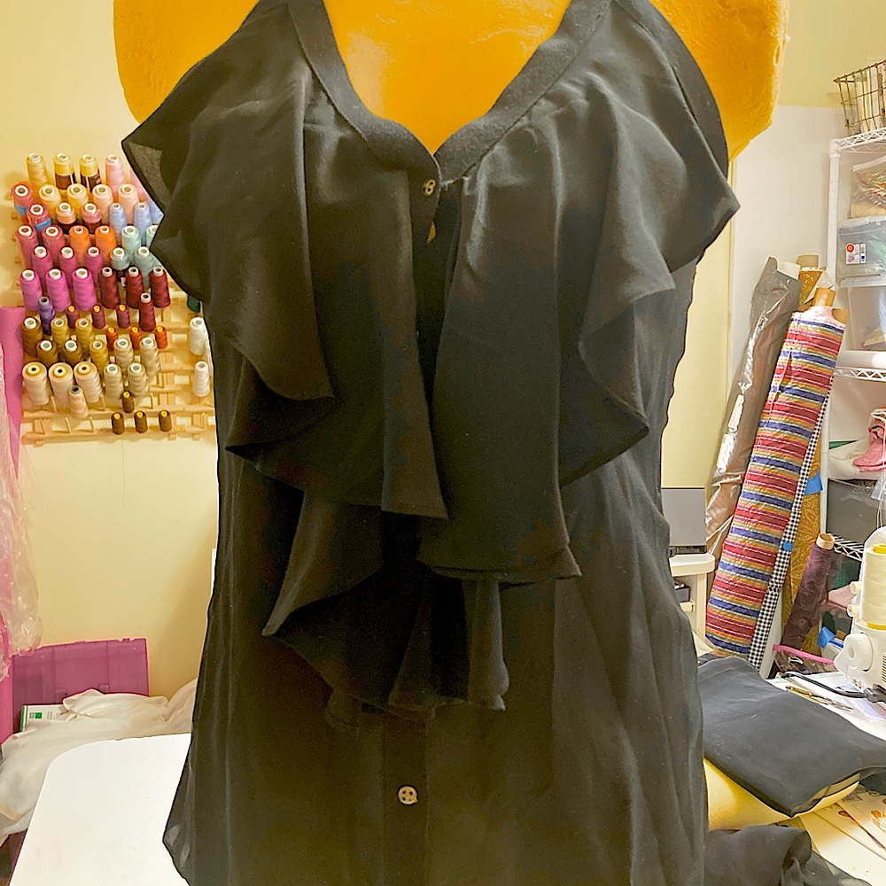 Banana Republic 100% Silk Sleeveless Blouse